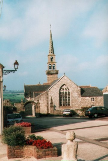 Brélès Dorfkirche